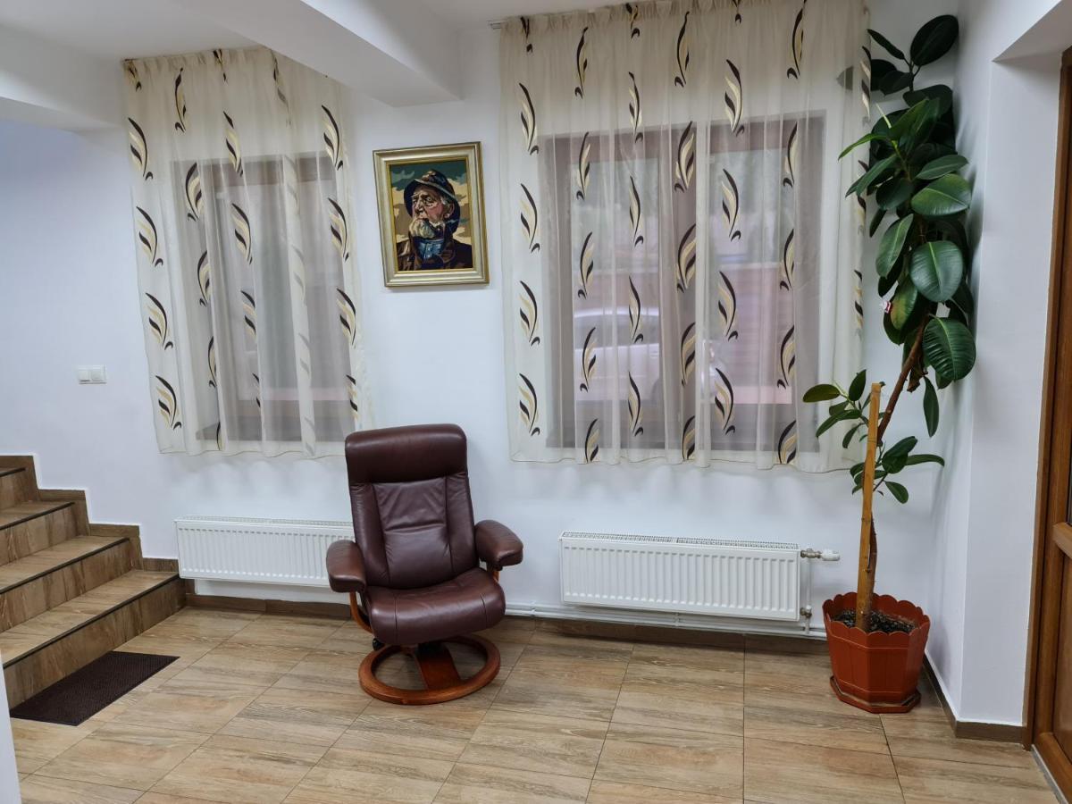 Pensiunea Narcisa Romuli Экстерьер фото