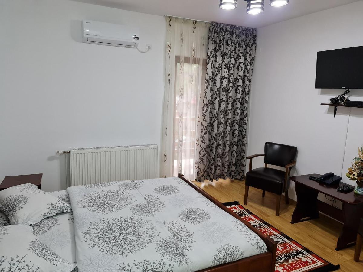 Pensiunea Narcisa Romuli Экстерьер фото